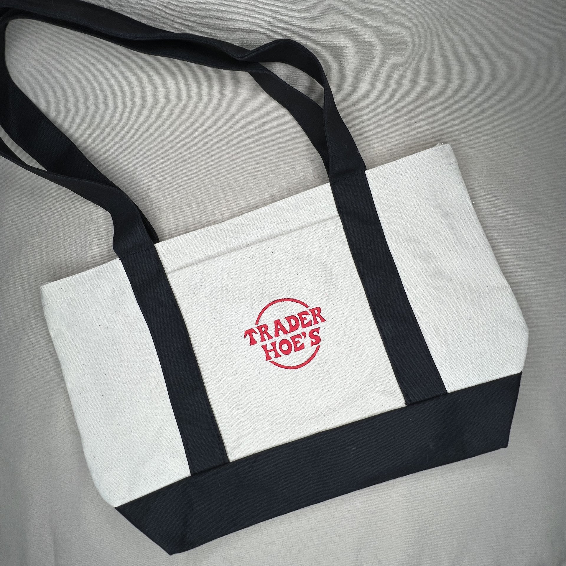 Trader Hoes Canvas Tote Bag Embroidered